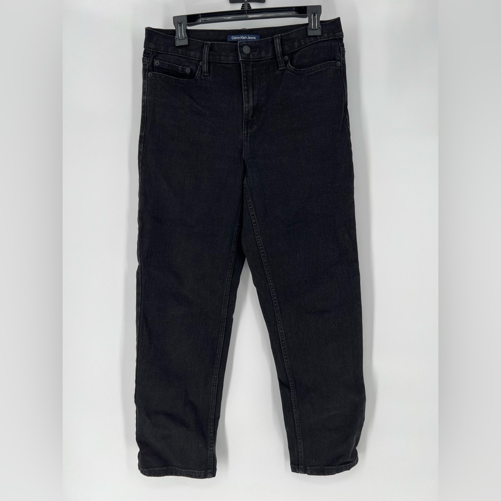 CALVIN KLEIN LIKE NEW BLACK JEANS STRAIGHT LEG FLATTERING STRETCH